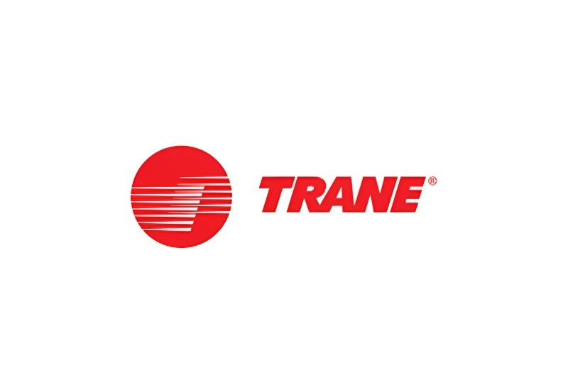 Trane in Aventura